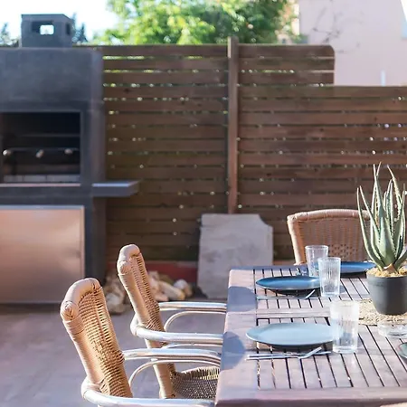 Apartment Welcs 200 Pda Con Terraza Y Piscina Palafrugell